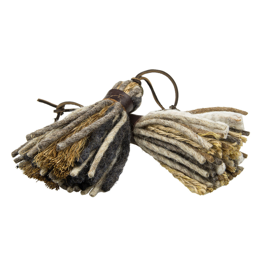 Medium Tassels Medium Tassels